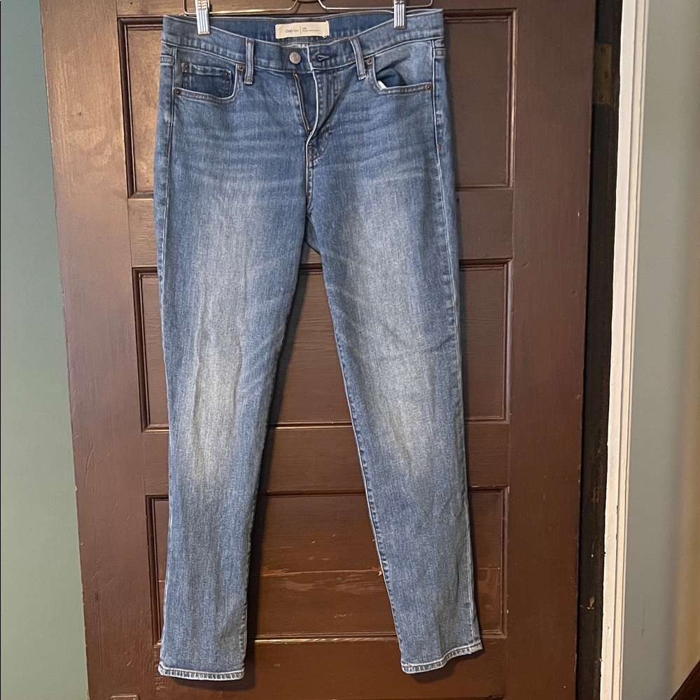 GAP Women's Real Straight Leg Low Rise Skinny Blue Jeans